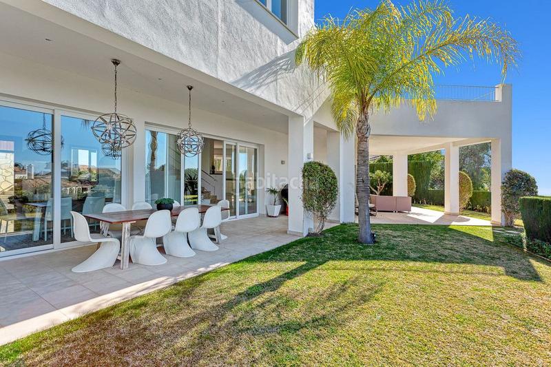 Foto b3c54ada-bc1d-498d-a988-fe9538a8a035. Chalet with heating pool in El Rosario - Ricmar Marbella