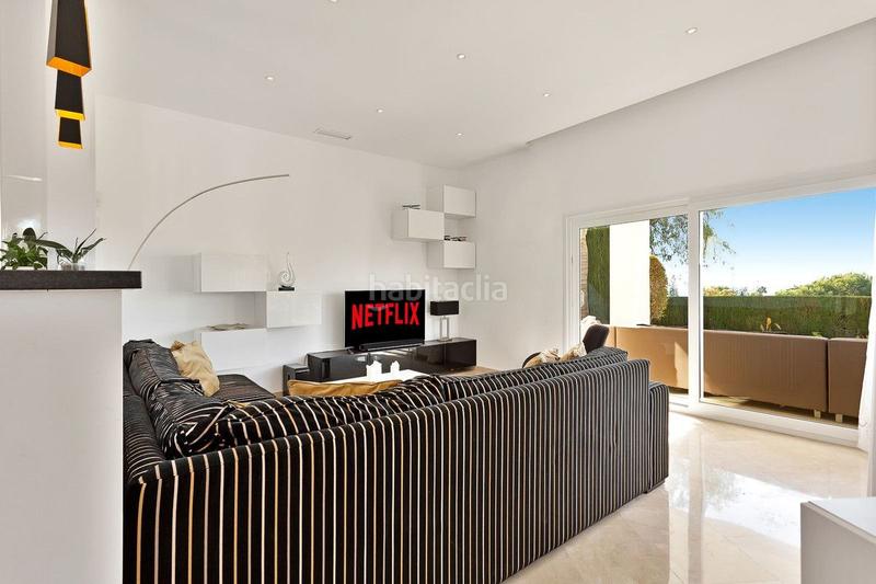 Foto c7325b0a-1d6e-42e6-82e1-ac1034726062. Chalet with heating pool in El Rosario - Ricmar Marbella