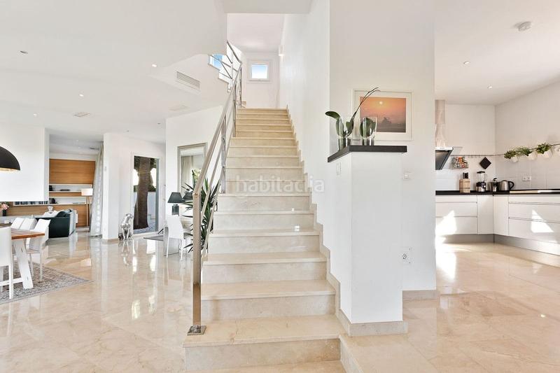 Foto c477ed51-2cff-4bc2-bf53-cd73ad9e5858. Chalet en El Rosario - Ricmar Marbella