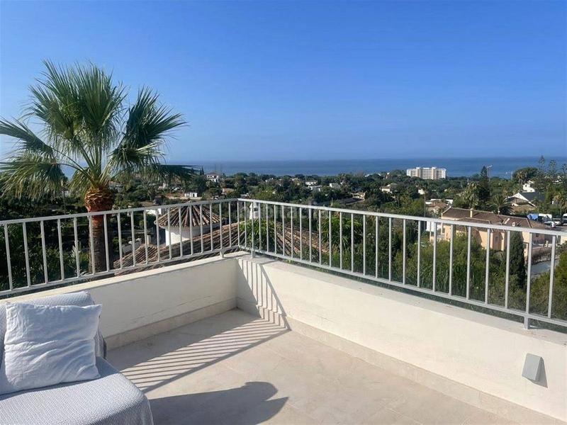 Foto aa97a4dc-8075-4cf9-b06f-7280dec59dd3. Chalet con riscaldamento piscina in El Rosario - Ricmar Marbella