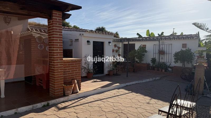 Foto eb41f533-ffd9-423a-a977-b4315519500f. Residential plot in Las Lomas Estepona