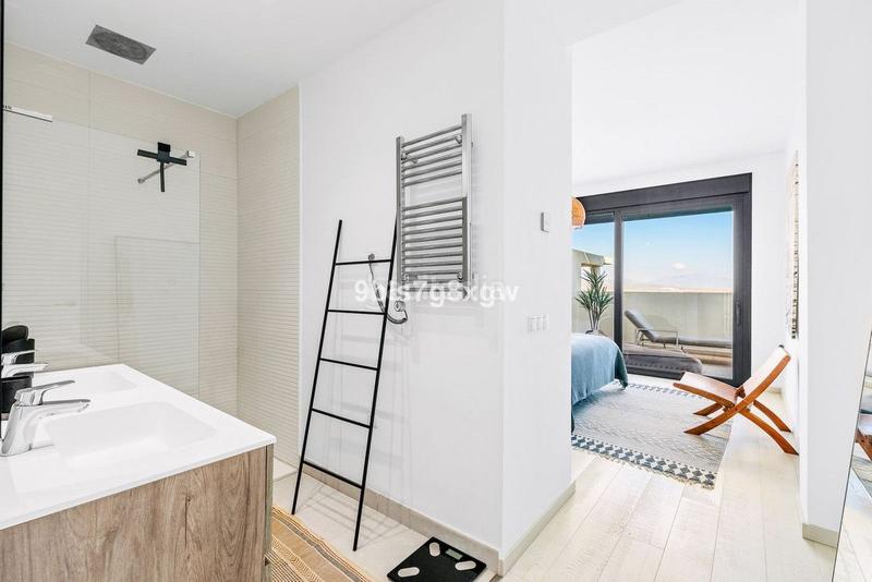 Foto b6908fe3-620a-46f2-aabc-1c6bf810b510. Appartement avec piscine dans Casares golf - Casares del sol Casares