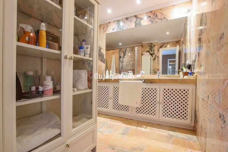 Foto deb41ac1-3257-4991-b7a1-4f695653ba66. Apartment with pool in Nueva Andalucía centro Marbella