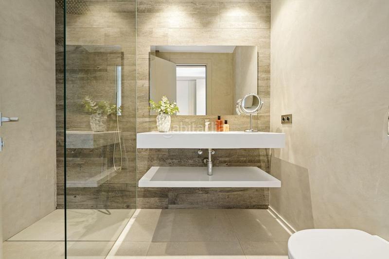 Foto a3b8369d-90d3-4538-a013-5c2ca31bf987. Chalet with pool in Nueva Andalucía centro Marbella