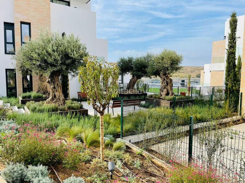 Foto a43bb5de-8f74-4905-8adb-741bc35e2d39. Apartment with heating pool in Zona Calvario Estepona