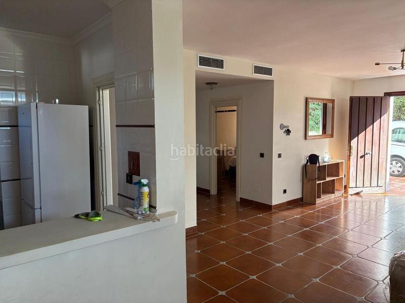 Foto 79b3c176-86bb-4aa5-95a5-1eb289dc70f1. Chalet mit pool in Santa María Marbella