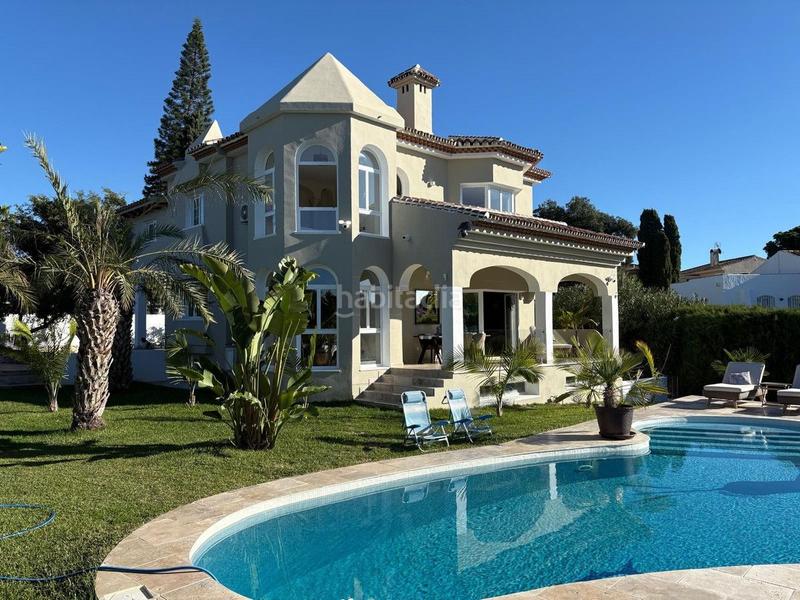 Foto 07e7b49e-3b01-4e33-aaa5-a4d0694e3139. Chalet con piscina in Santa María Marbella