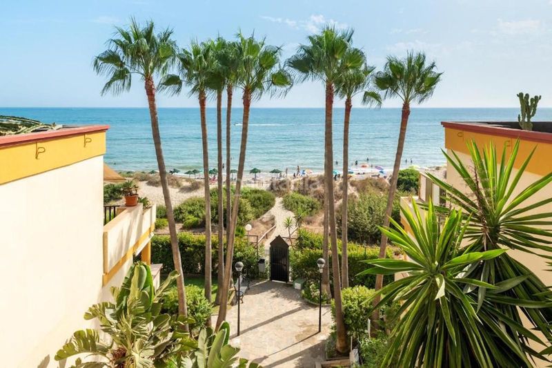 Foto a91be68f-d9be-484d-9a93-86b14ee40e36. Apartament a Elviria Marbella