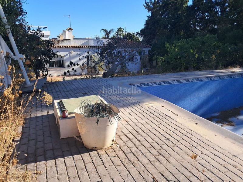 Foto 66b53933-fb25-4f35-8b05-6b3b2c543302. Casa amb piscina a El Velerín Estepona