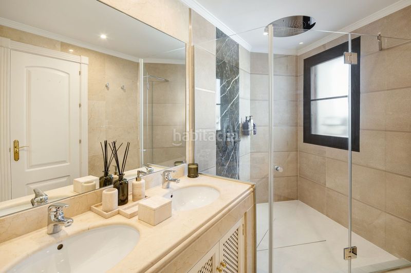 Foto f4616302-17ca-4720-a939-a580f466a169. Casa amb aparcament piscina a los arqueros - puerto del almendro Benahavís