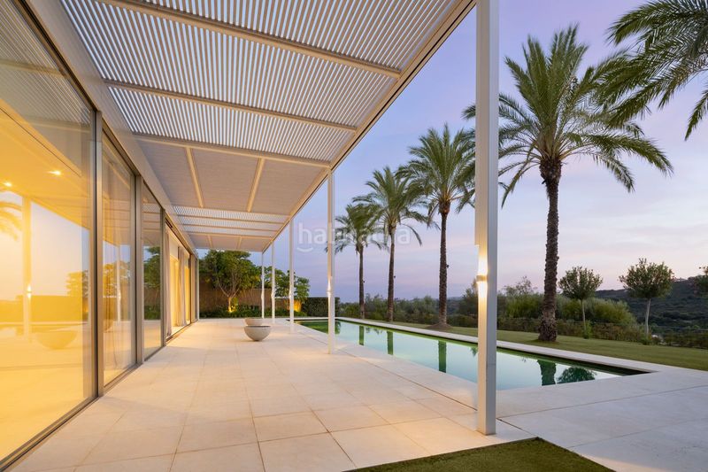 Foto 9dfbd369-920a-49e7-ae6e-008261258589. Casa amb piscina a bahía de Casares Casares