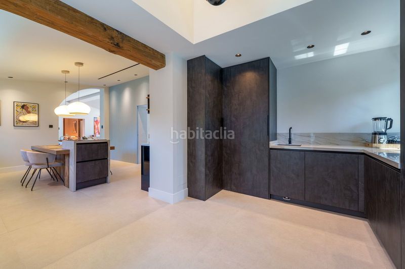 Foto 5e3250a6-305d-43c6-b266-1038f782da74. Casa amb aparcament piscina a Puerto Banús Marbella