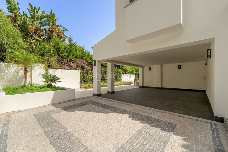 Foto ce598a6f-28b3-4274-8415-362c58132a85. Casa amb aparcament piscina a Guadalmina Baja Marbella