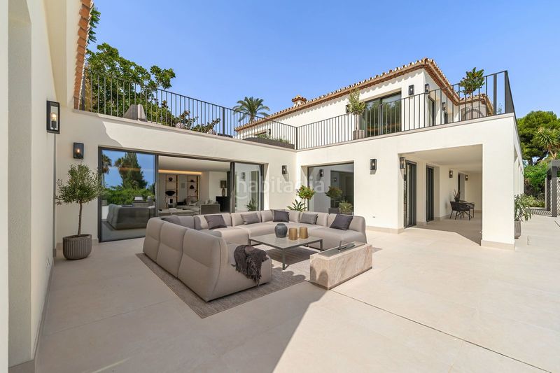 Foto f104074e-5dd8-4582-8f81-17e57df885fd. Casa amb aparcament piscina a Guadalmina Baja Marbella