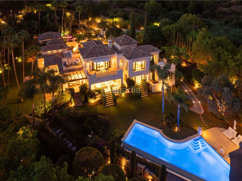 Foto 39170f69-6103-4548-ae70-c4f5512c73cb. Casa amb aparcament piscina a Guadalmina Baja Marbella