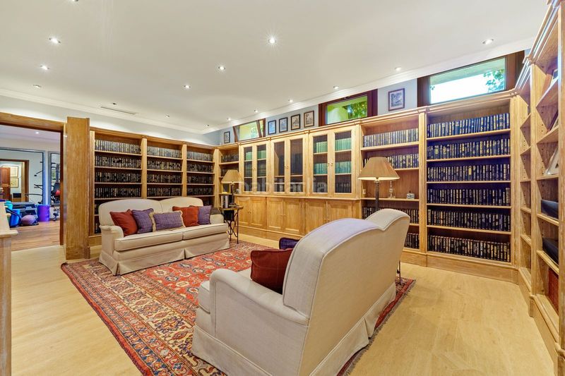 Foto 577e0da4-6741-42fc-98cc-270746b6ea16. Casa amb aparcament piscina a Guadalmina Baja Marbella