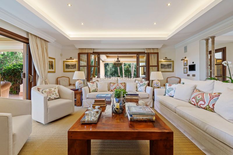 Foto 81ff72ce-7966-4baf-9bac-36766f4741cc. Casa amb aparcament piscina a Guadalmina Baja Marbella