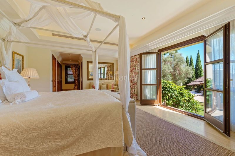 Foto a82be730-d781-470c-91ac-9c7abec83826. Casa amb aparcament piscina a Guadalmina Baja Marbella