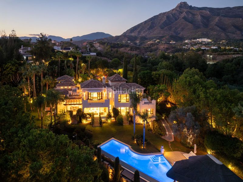 Foto ccbf6752-750c-40ec-973f-d51ab65c7d0f. Casa amb aparcament piscina a Guadalmina Baja Marbella