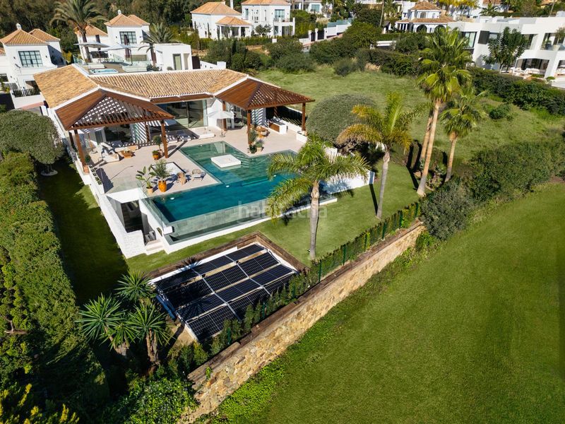 Foto af50e25d-ae33-4786-acb1-cdc74651cb6d. Casa amb piscina a Los Naranjos Marbella