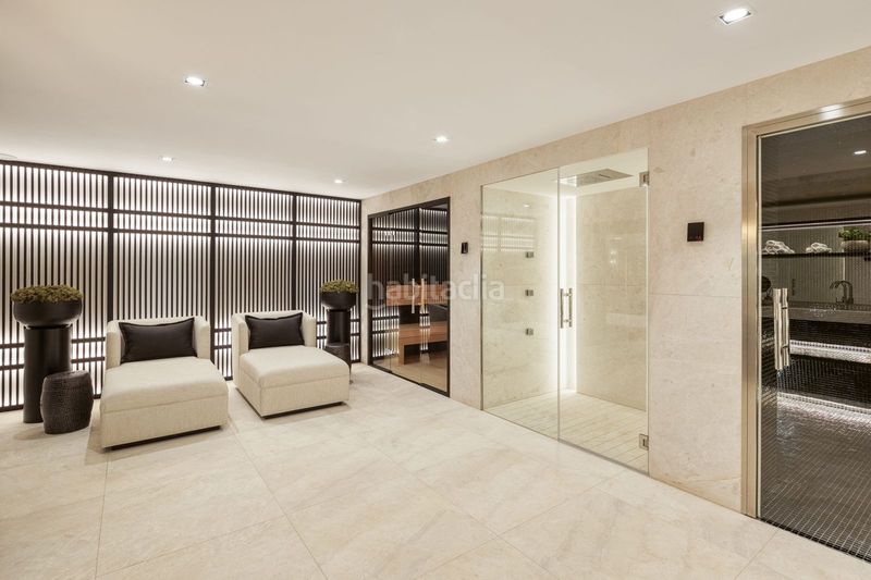 Foto c33a6e46-96d0-40b0-adc2-a05d13b2bd7b. Casa amb aparcament piscina a Los Naranjos Marbella