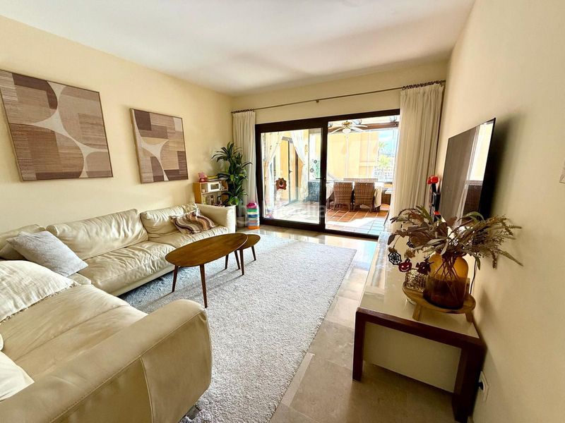 Foto 61f8f590-b6b0-4626-9c97-d25816cb3285. Apartament amb aparcament a Manilva pueblo Manilva