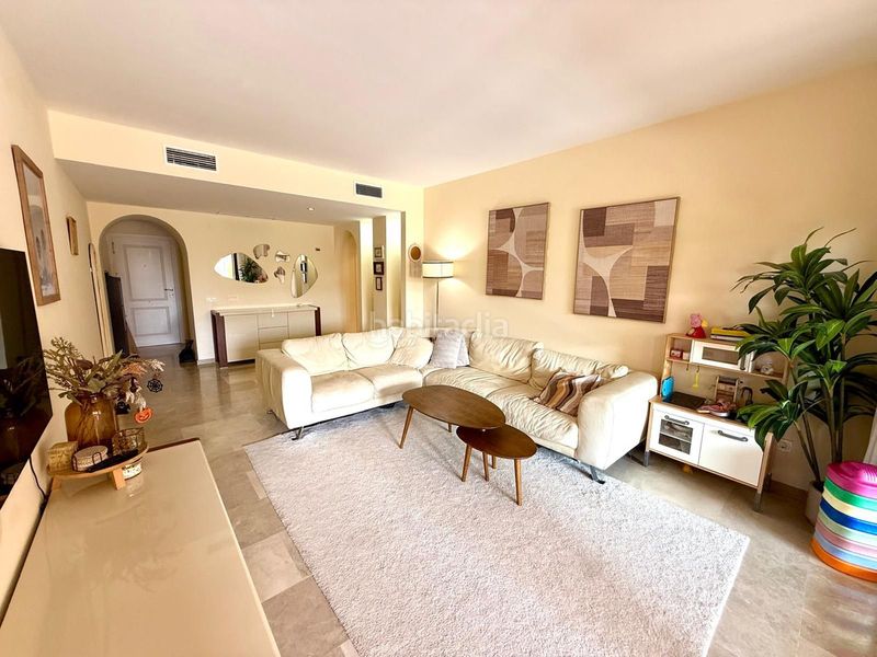 Foto f0926de5-00c4-4023-ab5c-bc70658a208e. Apartament amb aparcament a Manilva pueblo Manilva
