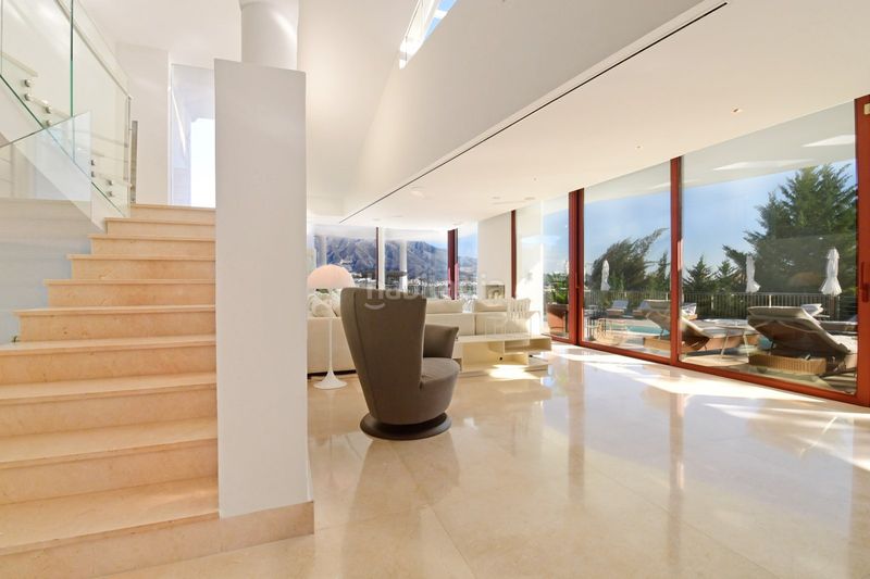 Foto acb3ad2d-f820-483f-b3e2-0a0b00710c4e. Casa amb aparcament piscina a Los Naranjos Marbella