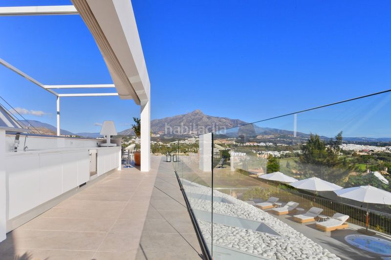 Foto c7e29f8d-ca59-4df4-8969-fc2965ed2158. Casa amb aparcament piscina a Los Naranjos Marbella