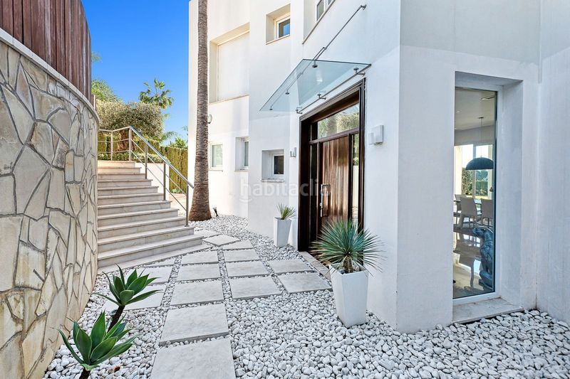Foto 4a64fbbe-1597-47fb-87e9-3886f85fbc74. Casa amb aparcament piscina a El Rosario - Ricmar Marbella