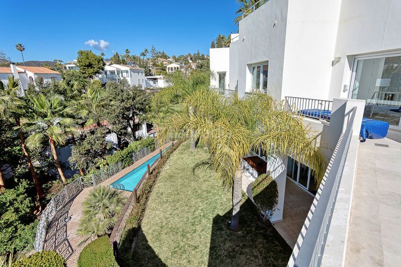 Foto 4ec68790-d885-44da-98cf-7b49c425dabc. Casa amb aparcament piscina a El Rosario - Ricmar Marbella