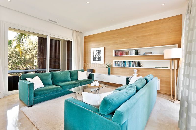 Foto bcaec467-abbd-4838-8fb4-3d5489e79209. Casa amb aparcament piscina a El Rosario - Ricmar Marbella