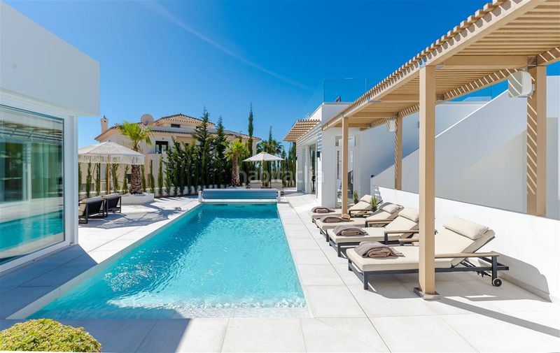 Foto 41157643-afd7-43f3-8b2c-dde26b4233d8. Casa amb aparcament piscina a Calahonda Mijas