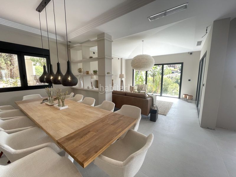 Foto d36083a2-4c7f-4186-ada7-8ebd30a51c29. Casa amb aparcament piscina a Elviria Marbella