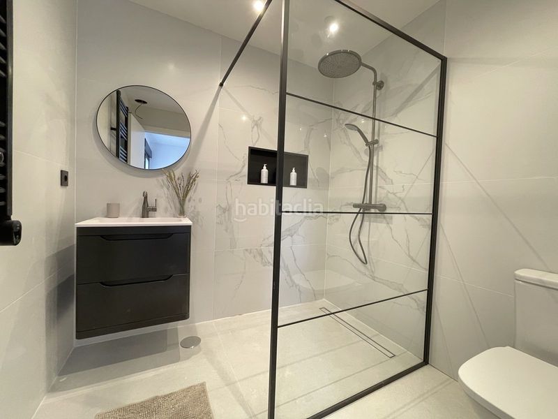 Foto f5eff2f2-3d82-4201-8ebf-c4e382a81b38. Casa amb aparcament piscina a Elviria Marbella