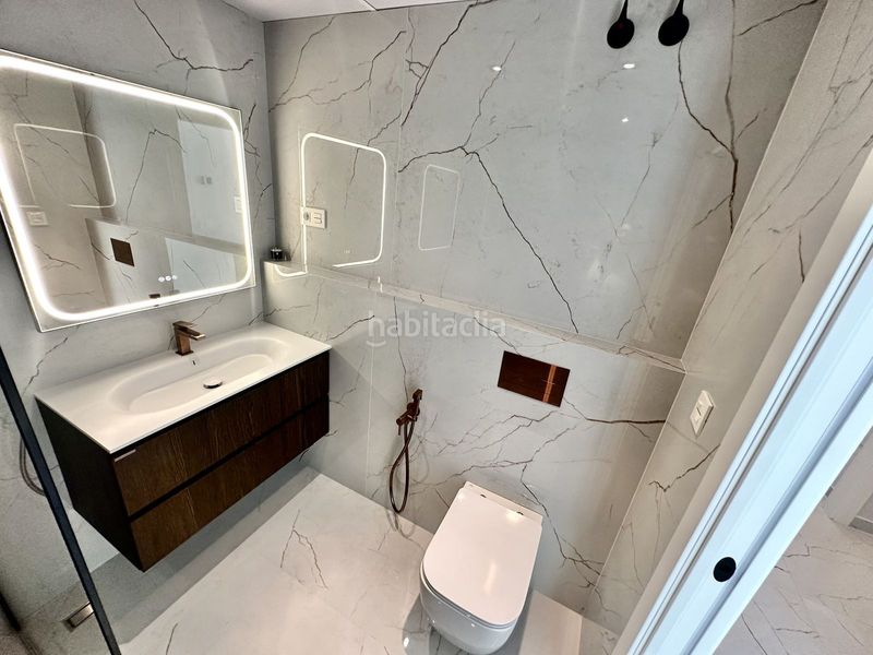 Foto 2faf4fbb-6850-4e45-8040-a3dac39f8fbd. Apartament amb aparcament a Las Brisas Marbella