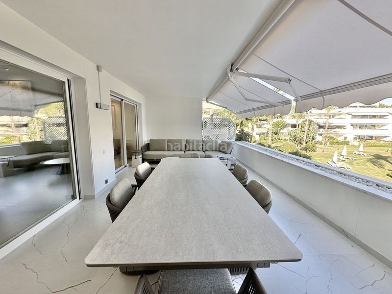 Foto 5d4e26fd-ea9b-470a-86d3-66c06aa369fd. Apartament amb aparcament a Las Brisas Marbella