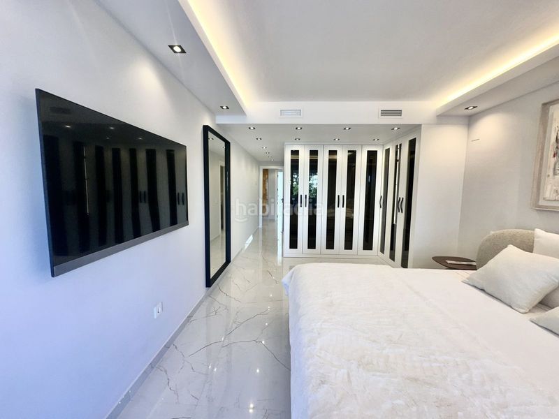 Foto 5fb3cad6-80f5-4ee2-8f8e-88ea11ca121d. Apartament amb aparcament a Las Brisas Marbella