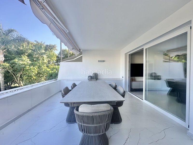 Foto 8b5f8a21-7162-4fda-8aee-5b70314684dc. Apartament amb aparcament a Las Brisas Marbella
