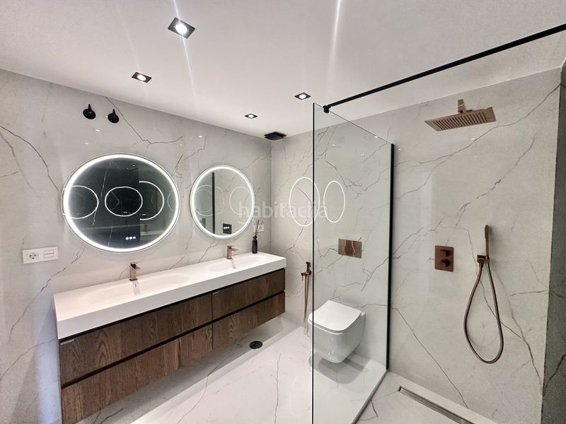 Foto 9b65f83f-1371-4cf6-82fd-74c8317f089b. Apartament amb aparcament a Las Brisas Marbella