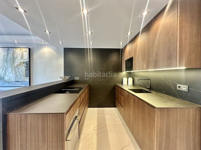 Foto b0023d78-12cf-4062-9cf2-8dd160555479. Apartament amb aparcament a Las Brisas Marbella