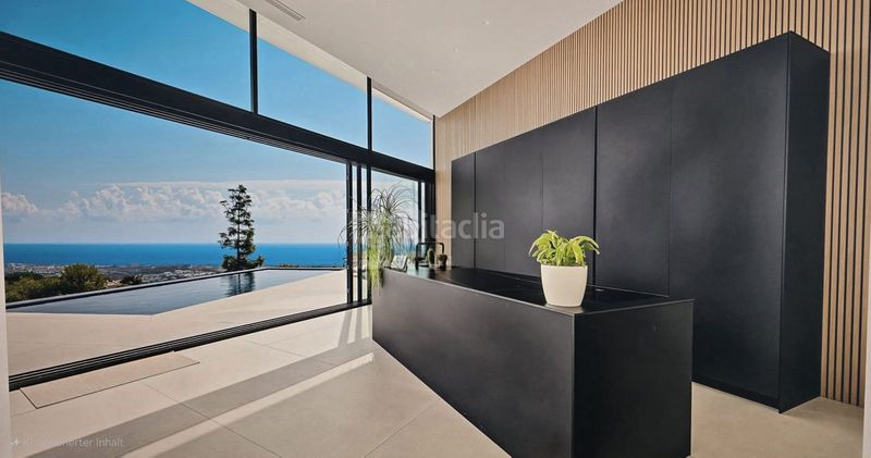 Foto 46dc396d-b709-4386-b796-57941bc66e32. Casa amb aparcament piscina a Alto de los Monteros Marbella