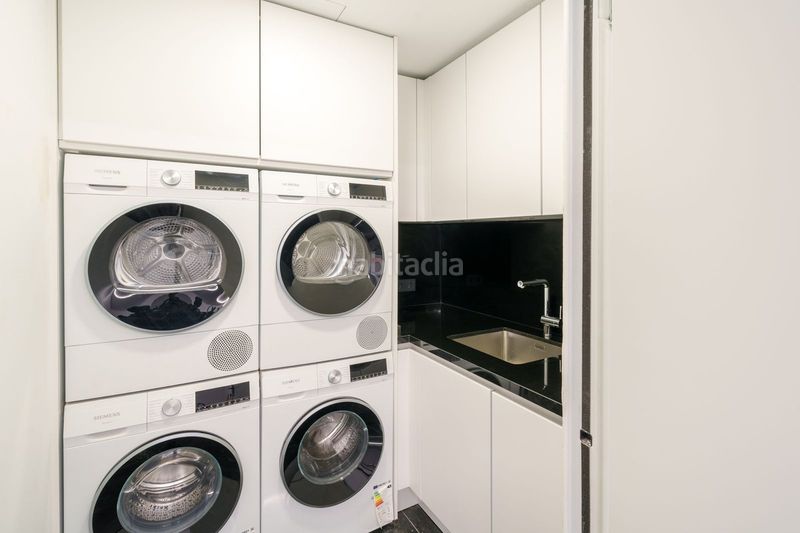 Foto 06a3a7e8-aff6-4f32-b0f6-236b7586e60f. Casa en Las Brisas Marbella