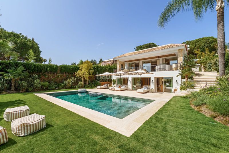 Foto e15c212d-5ee4-4266-90ba-3e02ddcc0aba. Casa amb aparcament piscina a Los Naranjos Marbella