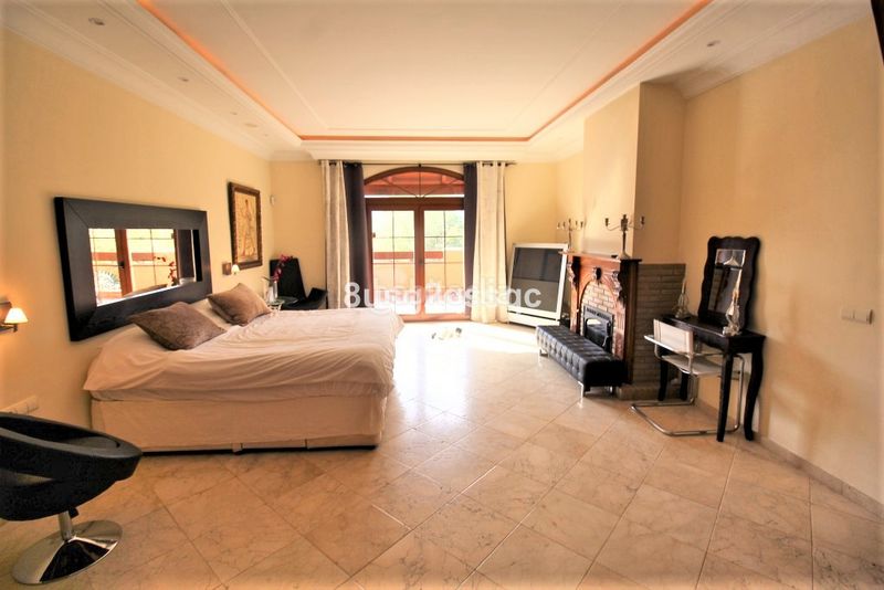 Foto b723f369-bdc1-41d0-ae4a-83d2aa4863d1. Casa amb aparcament piscina a Cancelada Estepona