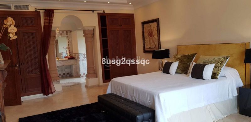 Foto f805aa71-d012-4892-9226-49c2b71269e2. Casa amb aparcament piscina a Cancelada Estepona