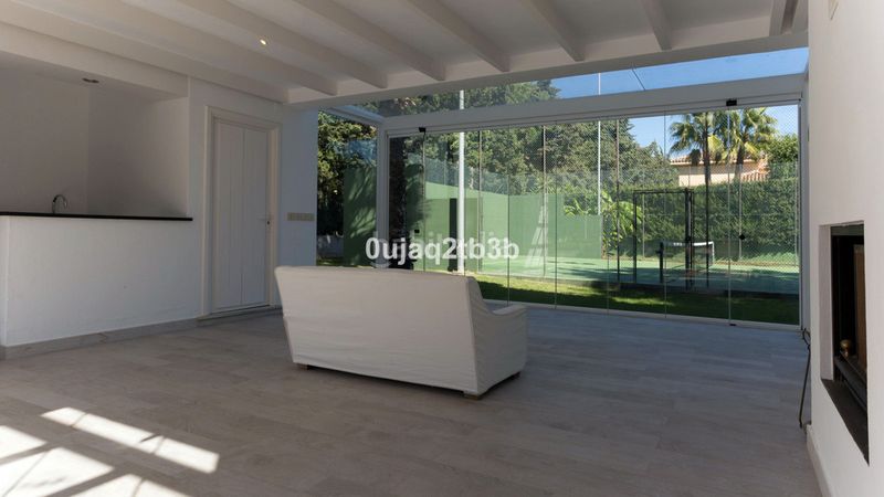 Foto ed35ffb6-9de4-48a1-a7d9-5684c6a35dce. Casa amb aparcament piscina a Guadalmina Baja Marbella