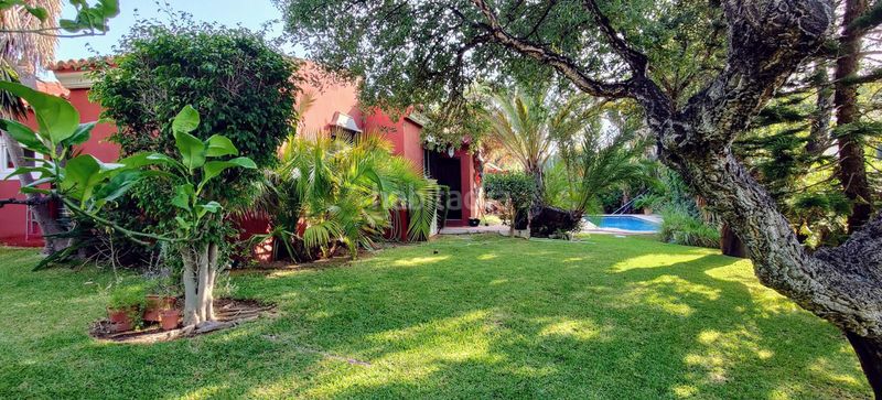 Foto 558288d8-54d9-4a3e-99a3-2add376a7643. Casa amb aparcament piscina a El Rosario - Ricmar Marbella
