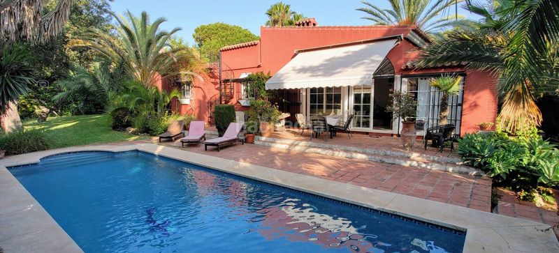 Foto dbe958c8-8432-4e73-bfa5-10abe2bc7fce. Casa amb aparcament piscina a El Rosario - Ricmar Marbella