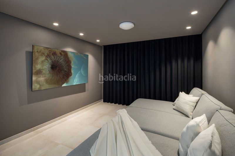 Foto 55af79ff-d45b-46ef-94ba-e7034ab610a7. Casa amb aparcament piscina a Los Naranjos Marbella